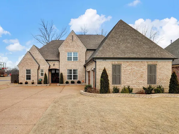 4930 Maple Walk Dr, Arlington, TN 38002