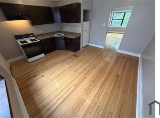 1004 E 80th St APT 2, Chicago, IL 60619