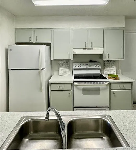 2520 Goldcrest Ave — Photo 10