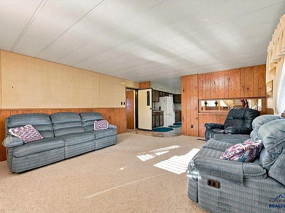 4th image of 121 Grandview Dr