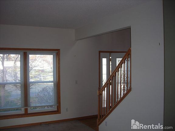 5th image of 3830 Oxford Dr