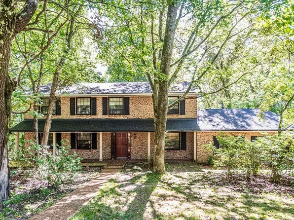 7763 Deer Lake Dr, Millington, TN 38053