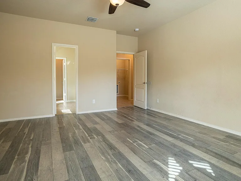 433 Stonebrook Dr — Photo 19