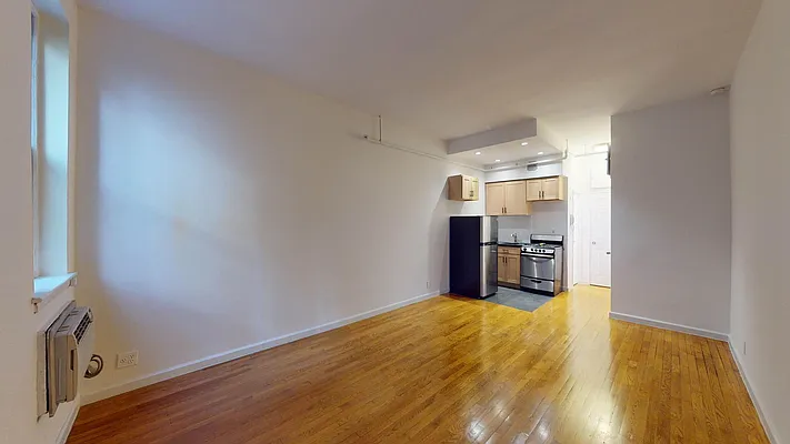 Rented by Bond New York | media 10