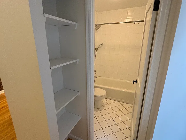 444 E 81st St #19 — Photo 6