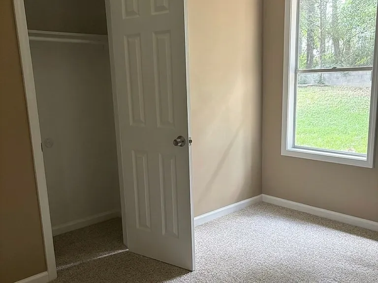 6272 Creekford Dr — Photo 8