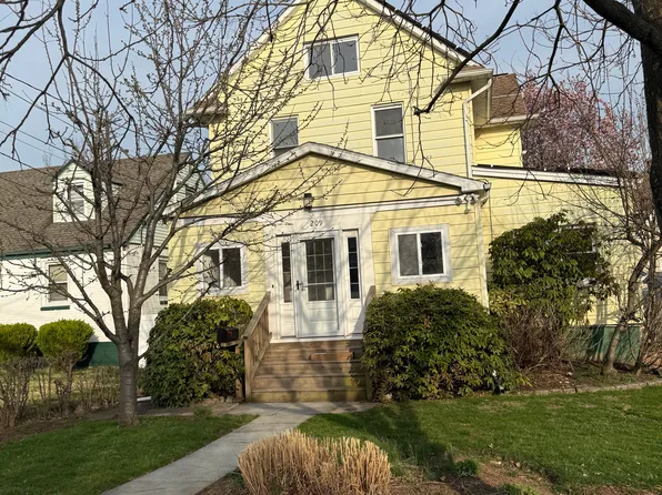 209 Park Ave, Teaneck, NJ 07666