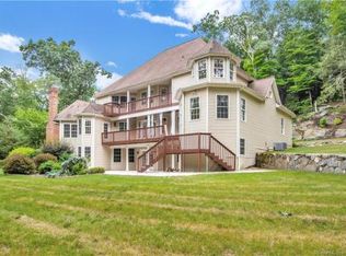 1 Tuccio Ct, New Milford, CT 06776