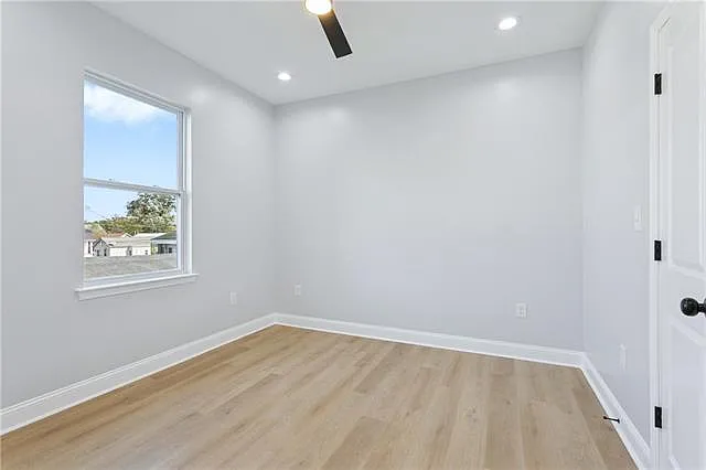 3514 Hamburg St — Photo 7