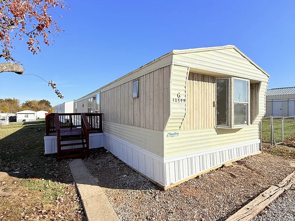 13599 Ridgewood Dr
