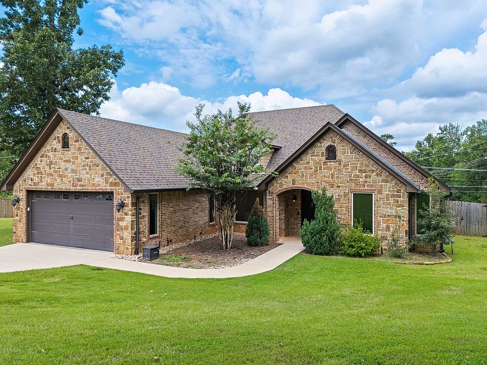 1st image of 1417 Skogee Cir