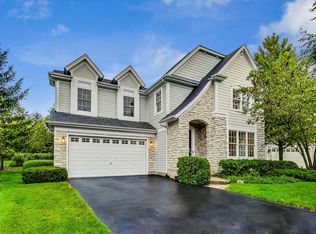 2680 Summit Dr, Glenview, IL 60025