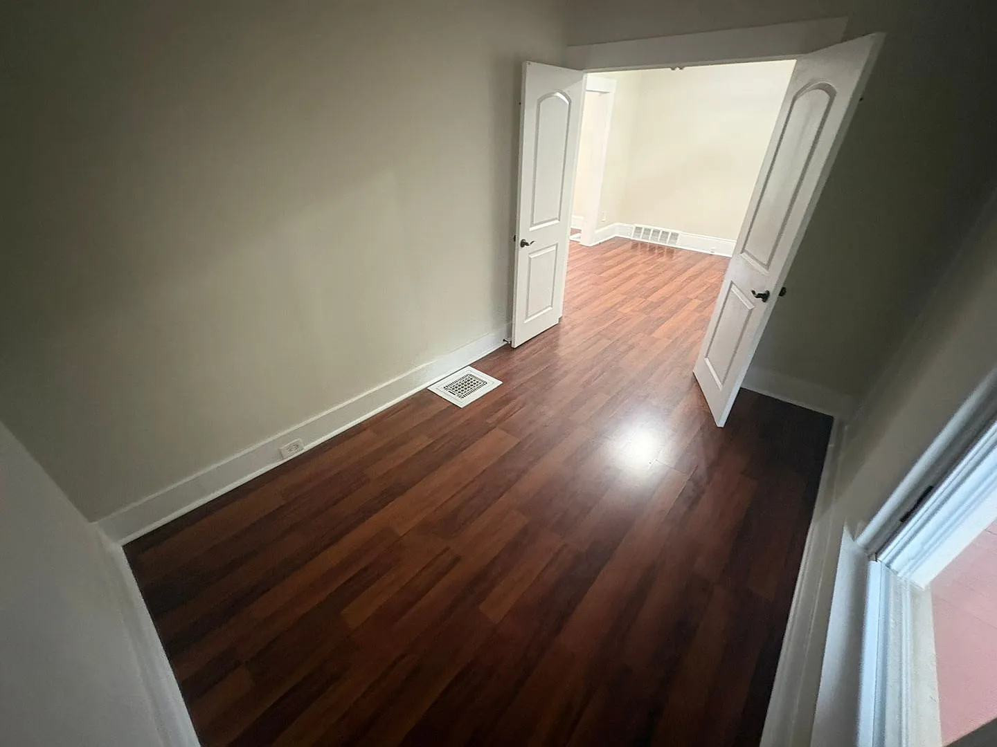 2315 Hood Ave — Photo 2