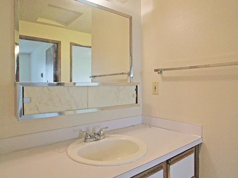 2730 Laukala Pl #B — Photo 17
