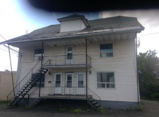 111 6th Ave APT 201, Madawaska, ME 04756