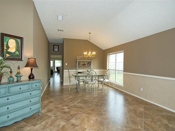 5th image of 21003 Welwick Ct