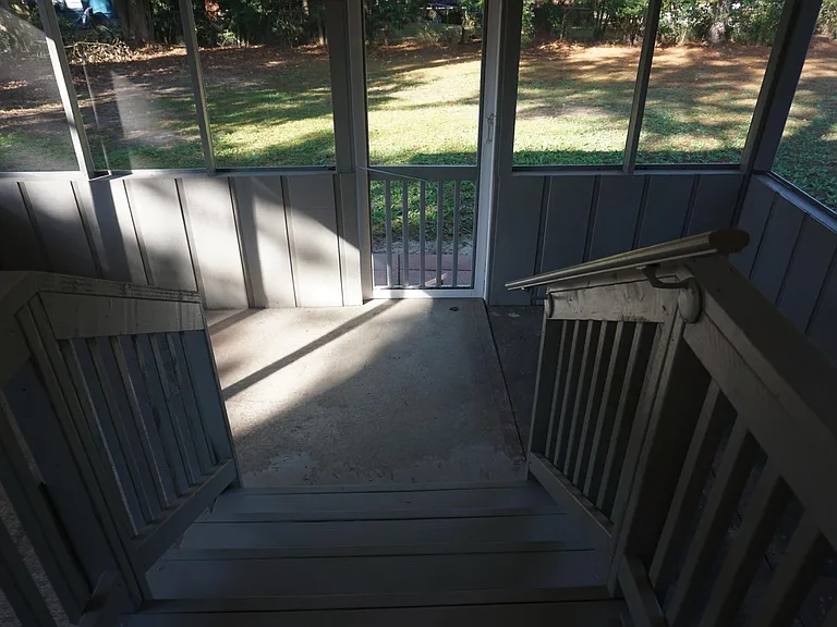 641 Glenwood Dr — Photo 13