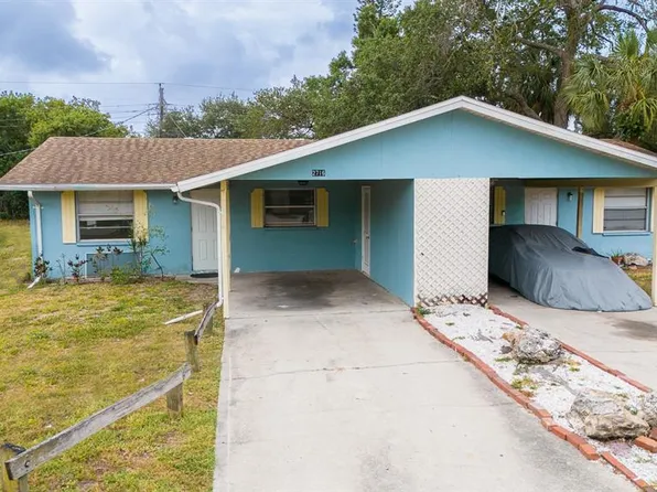 2716 52nd Avenue Dr W, Bradenton, FL 34207
