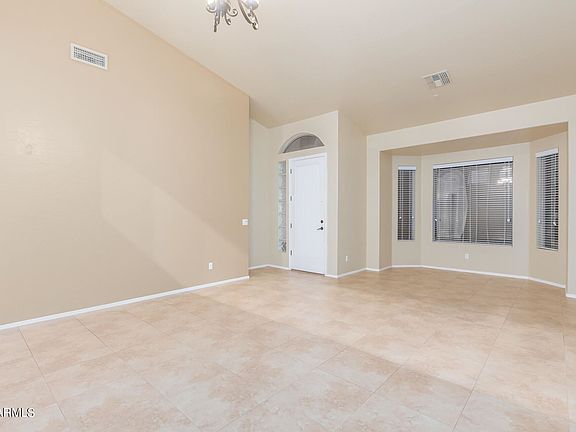 4th image of 3333 N Brighton