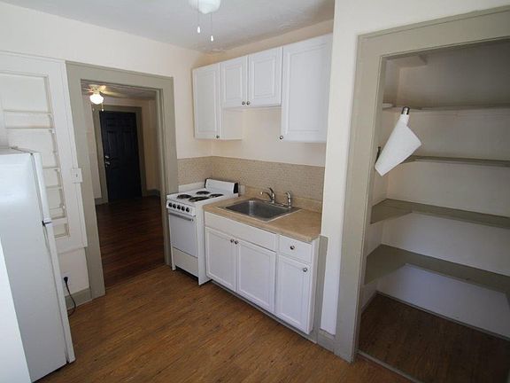 4th image of 725 7th Ave N #6