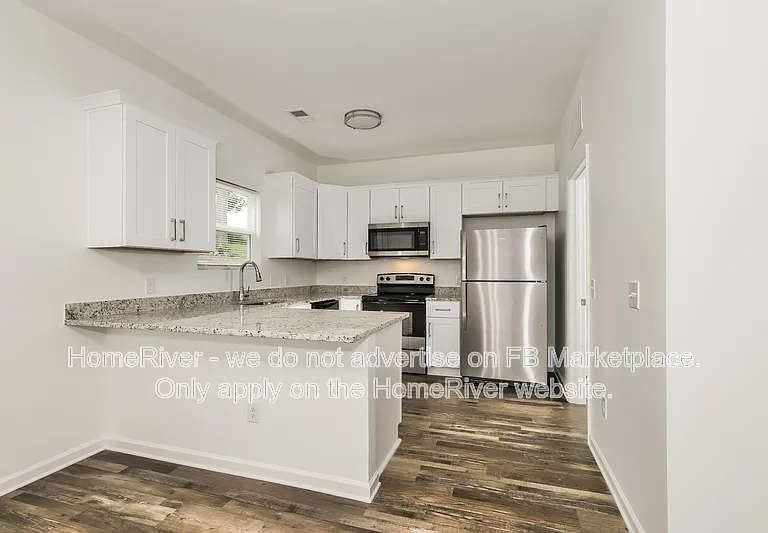 828 Graylyn Dr — Photo 6