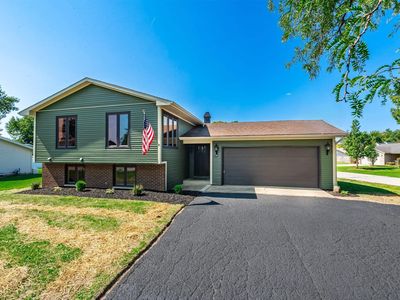 1107 N Hiawatha Dr, Syracuse, IN, 46567