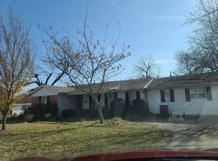 701 Turner St, Cleburne, TX 76033