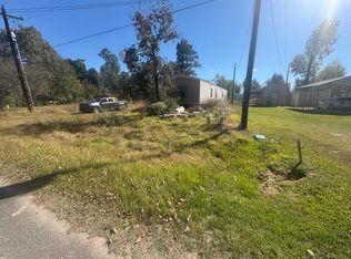 302 White Bass Ln, Livingston, TX 77351