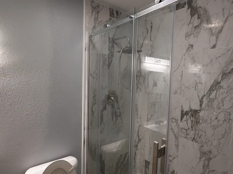 Master Bathroom.