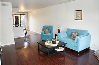 3rd image of 105 Lynbrook Ct