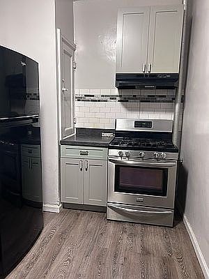 1st image of 28-15 42nd St #B5