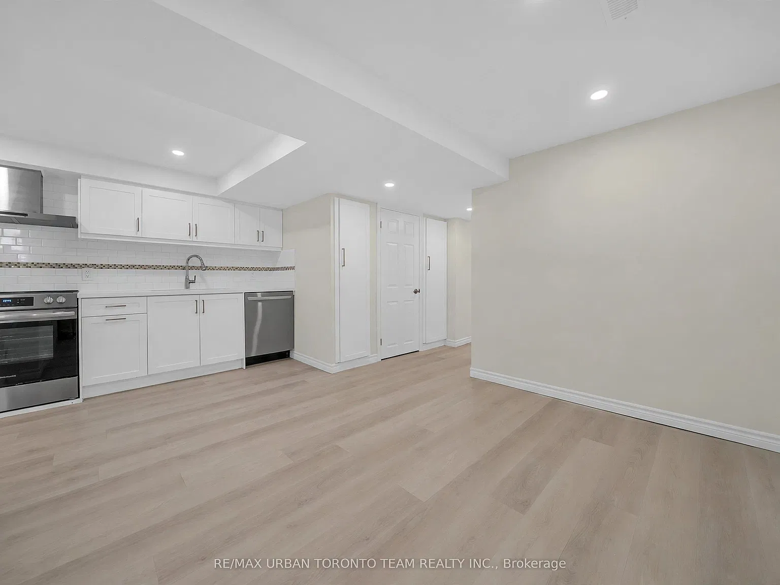 2 bed, $1,800 — Photo 3