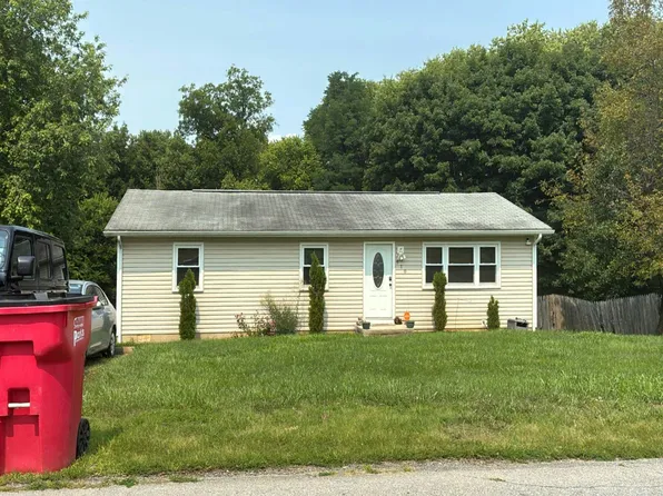 510 Spring Warbler Way, Shepherdstown, WV 25443