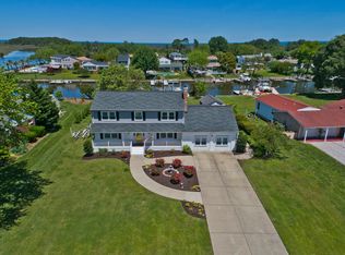 1705 Beach Rd, Hampton, VA 23664