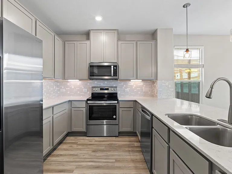 7805 Peccary Dr — Photo 10