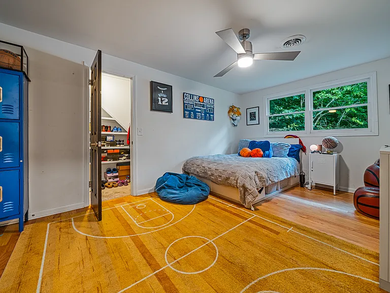 6616 Valley Dr — Photo 37
