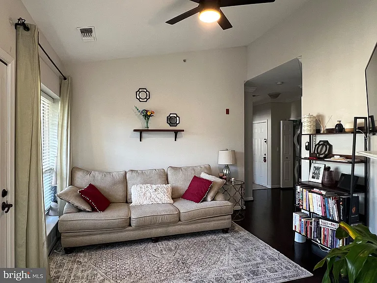 4551 Strutfield Ln #4402 — Photo 7