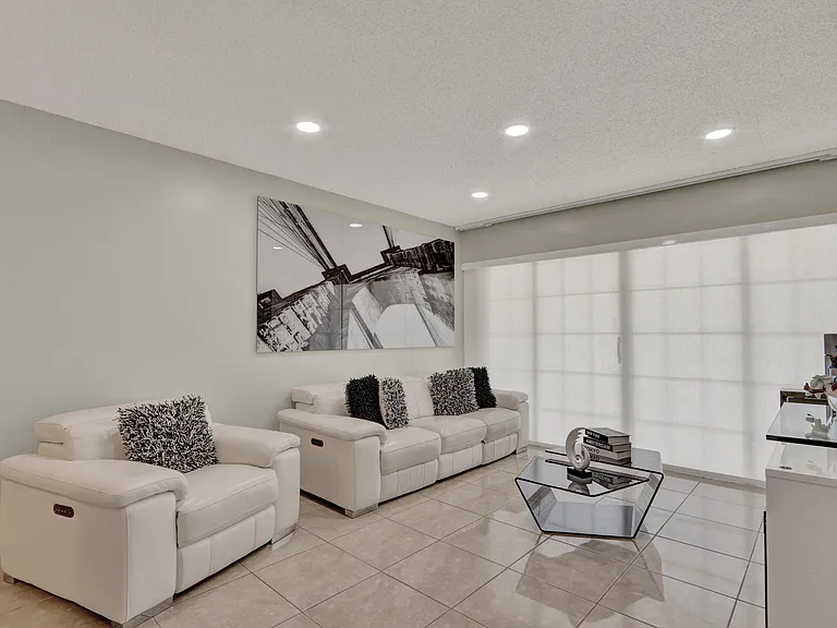 502 Davis Rd #12 — Photo 8