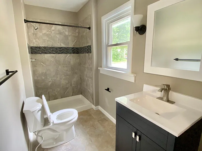 1190 Morris Rd — Photo 4