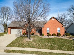 31 Chelsea Rd, Collinsville, IL 62234