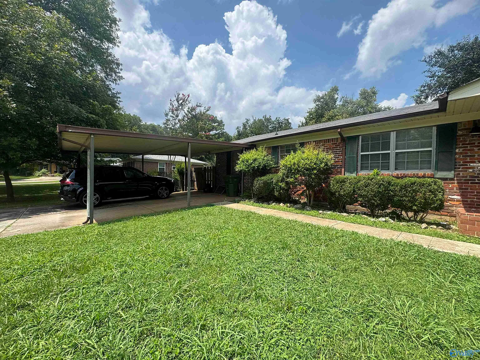 4 bed, 1.5 bath, 1300 sqft, $1,395 — Photo 2