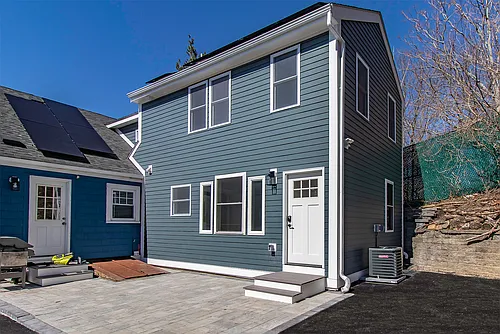 59 Auriga St Photo 1