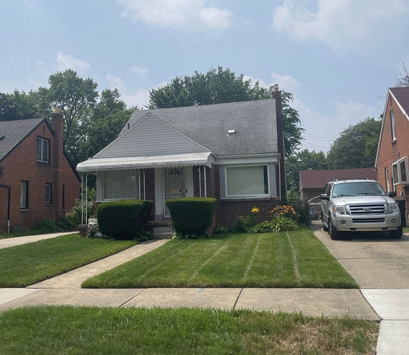 2nd image of 12031 Glastonbury Ave