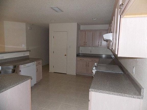 5th image of 5409 Wimberley St