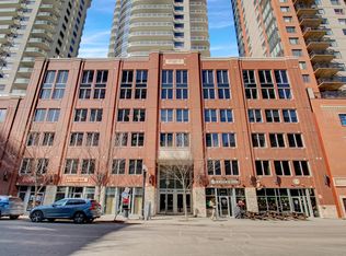 10152 104th St NW #1801, Edmonton, AB