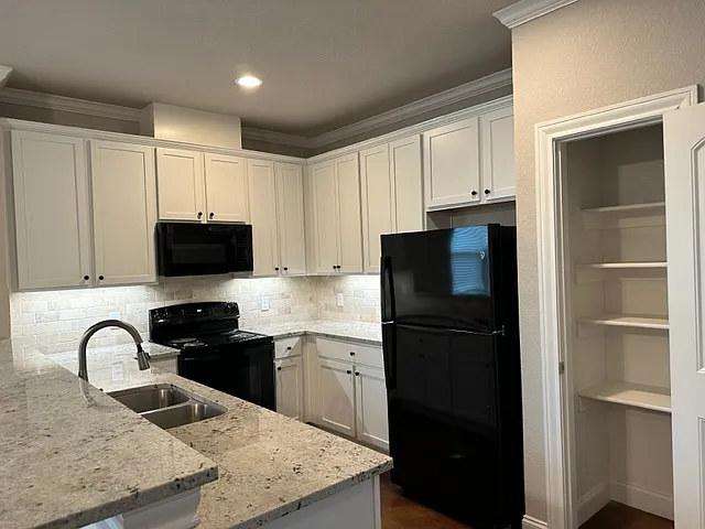 6405 Mammoth Springs Dr — Photo 4