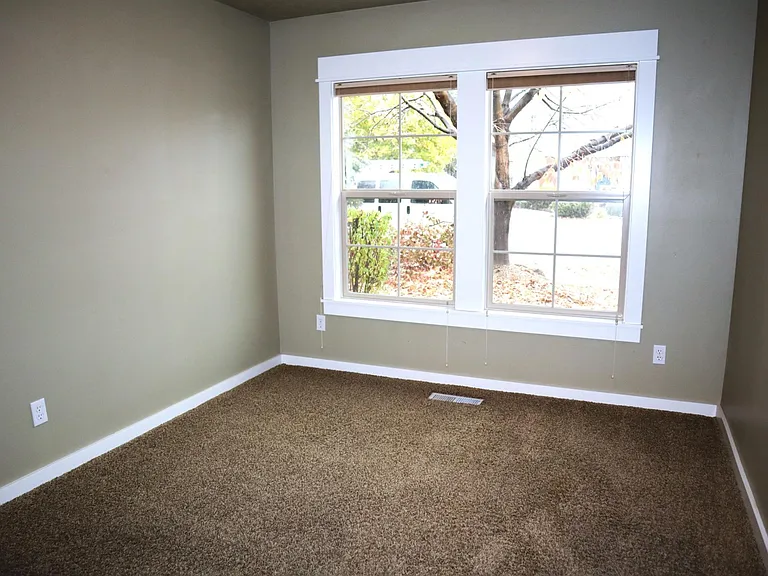 2895 E Deerhill Dr — Photo 22