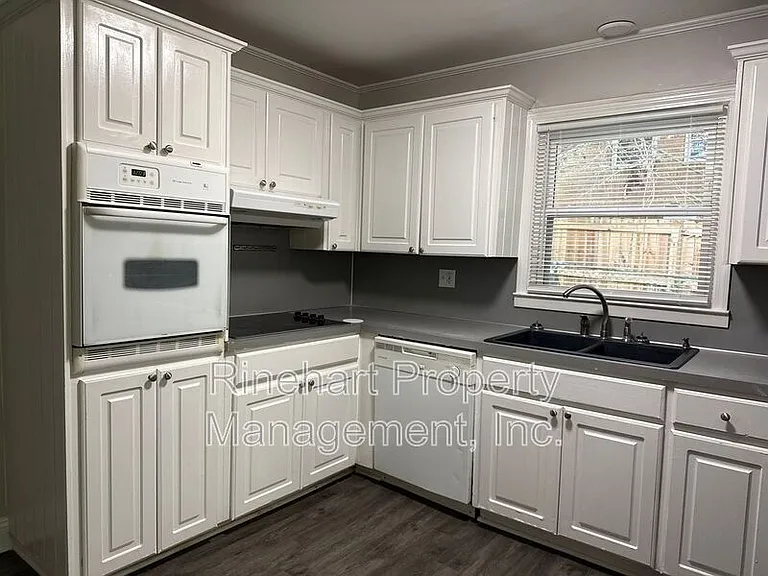 645 Greenbriar Ave — Photo 5