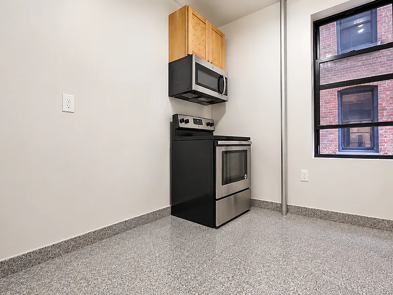 615 Fort Washington Ave #1H — Photo 8