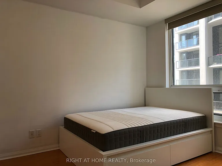 35 Hayden St #709 — Photo 13